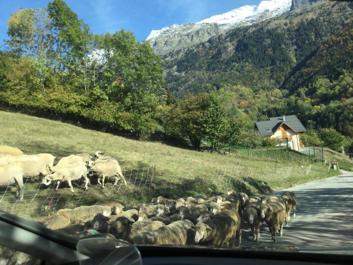 La Belledone A Vaujany Apartment Luaran gambar